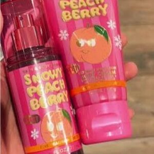 Snowy Peach Berry Body Lotion and Mist Set